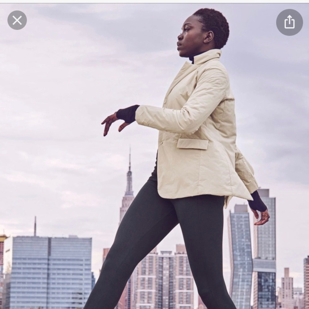 Athleta primaloft sports Jacket XXS white